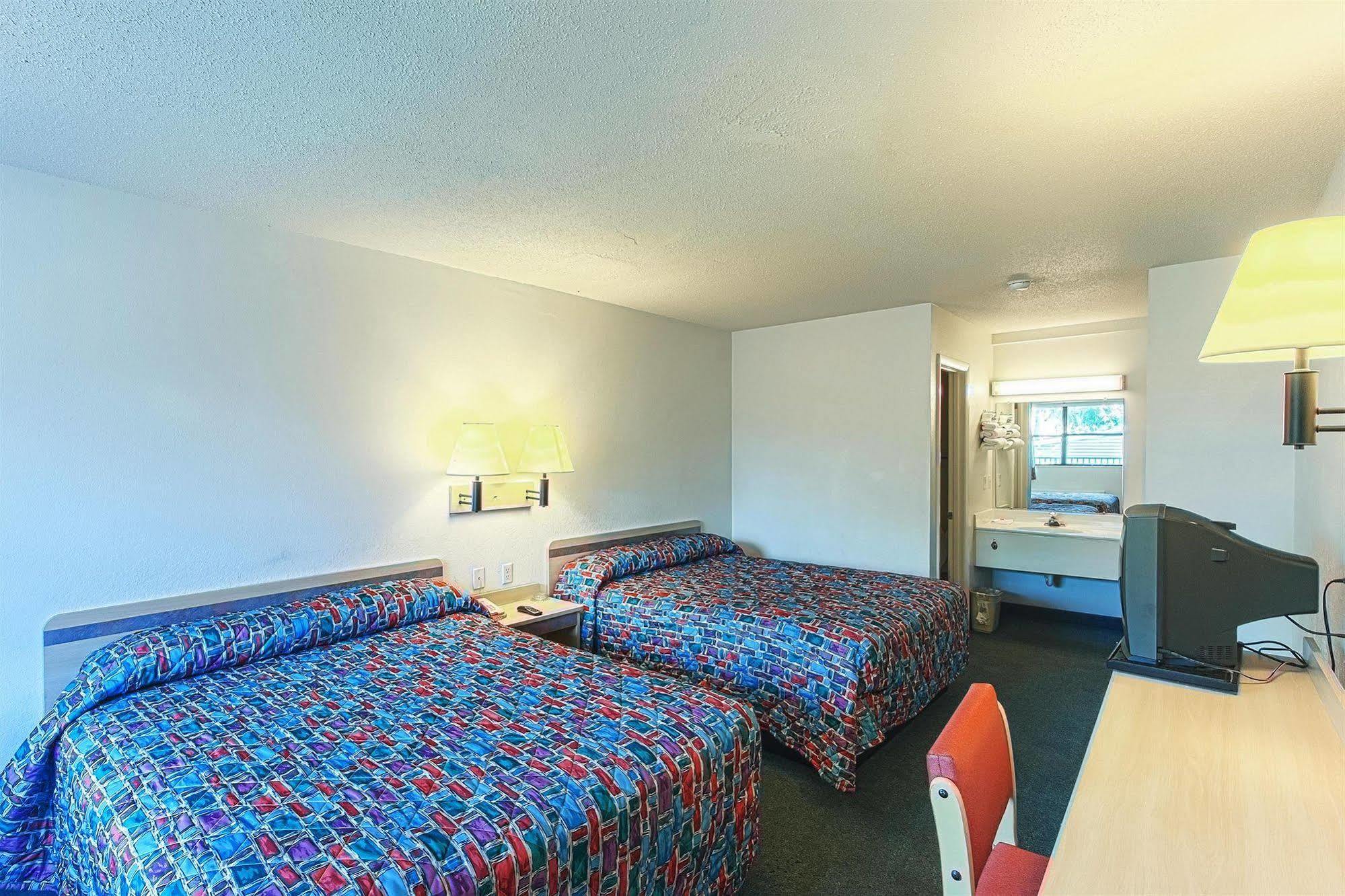 Motel 6 Chattanooga East エクステリア 写真