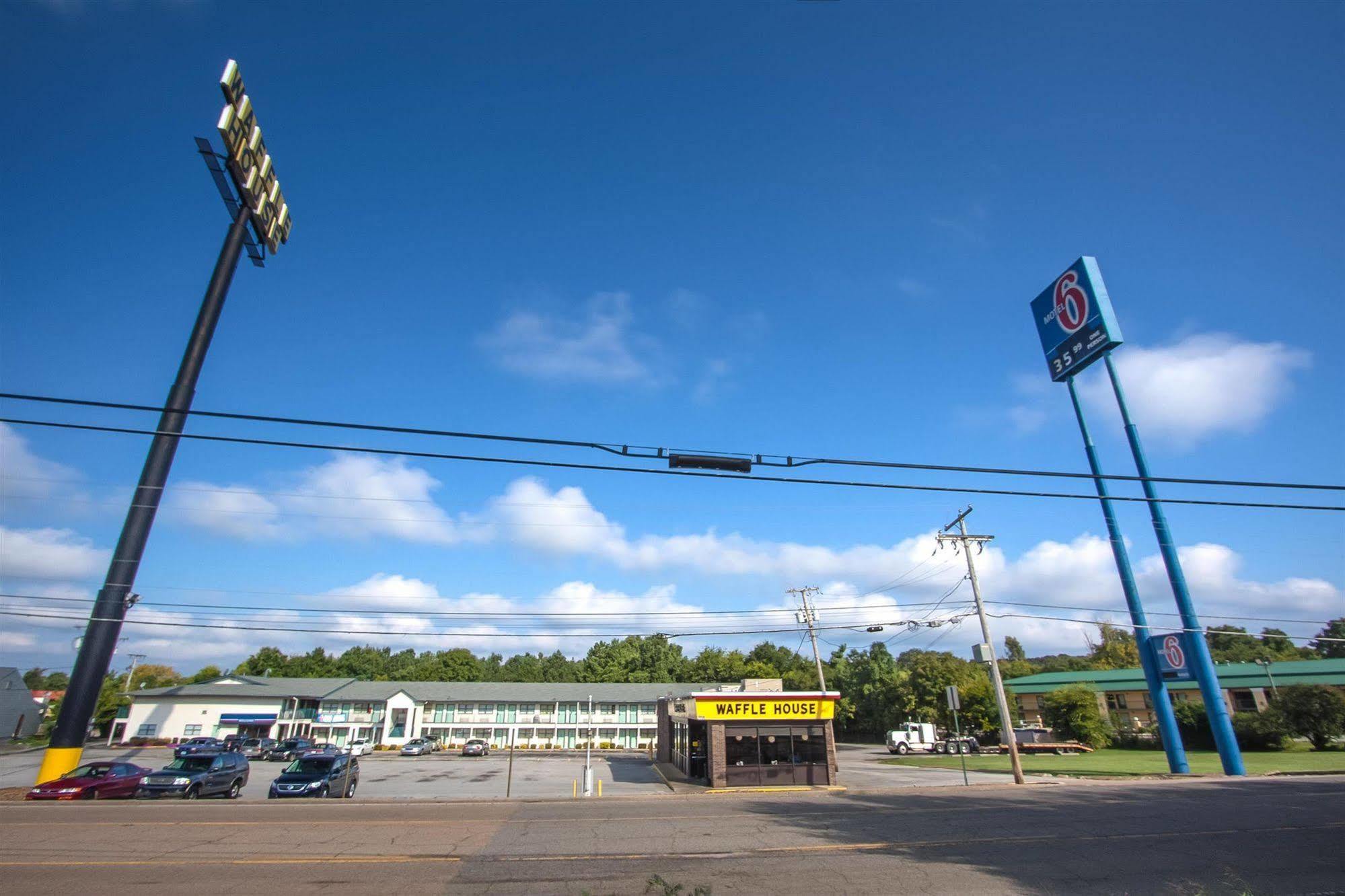 Motel 6 Chattanooga East エクステリア 写真