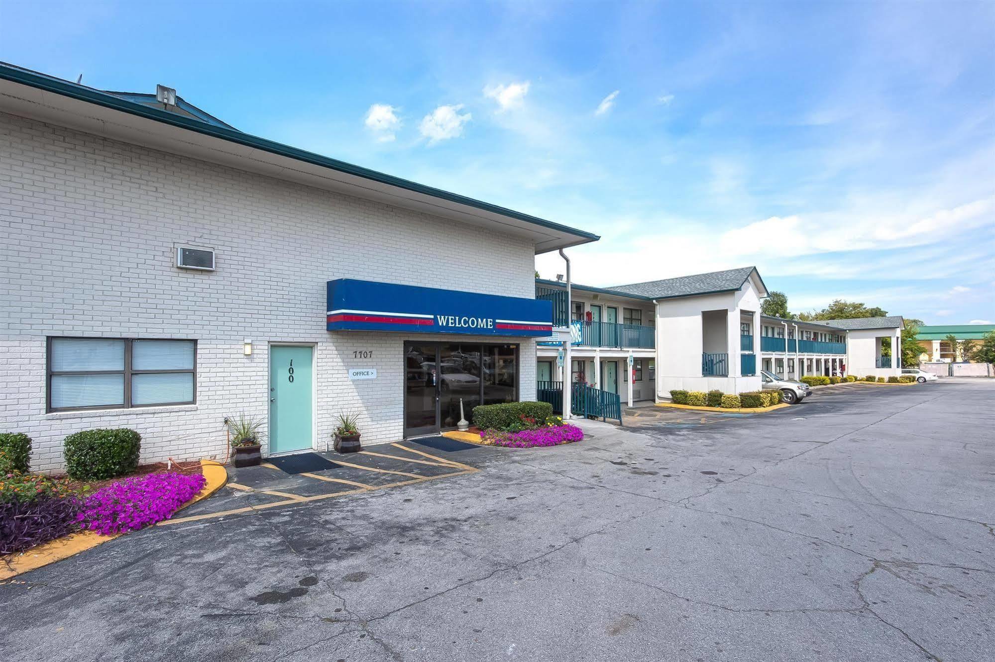 Motel 6 Chattanooga East エクステリア 写真